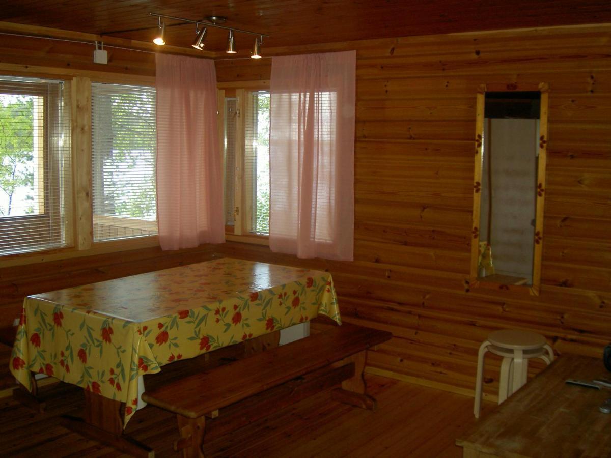 Kuus-Hukkala Hotel Harkala  Екстериор снимка