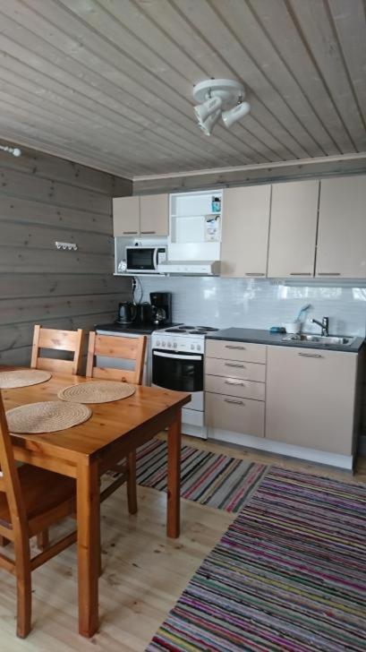 Kuus-Hukkala Hotel Harkala  Стая снимка