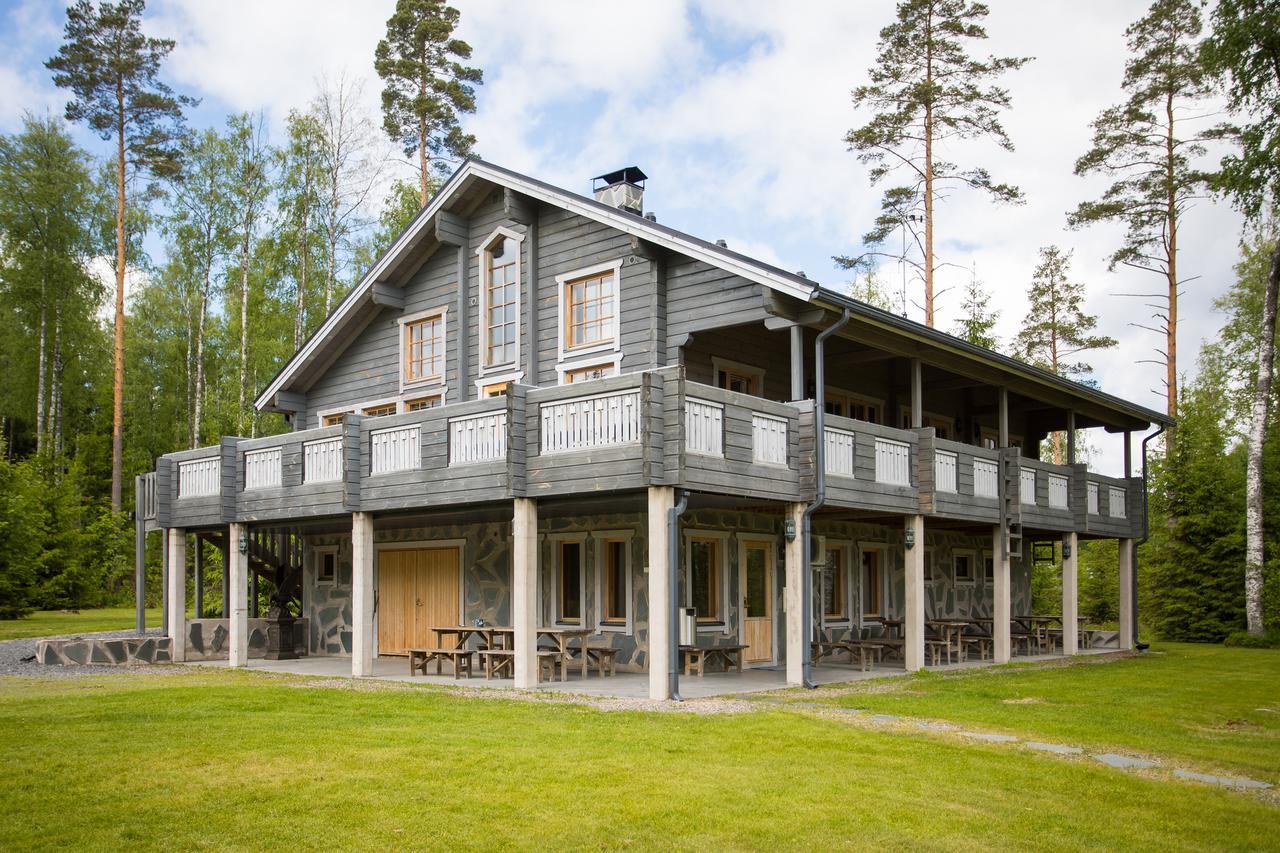 Kuus-Hukkala Hotel Harkala  Екстериор снимка