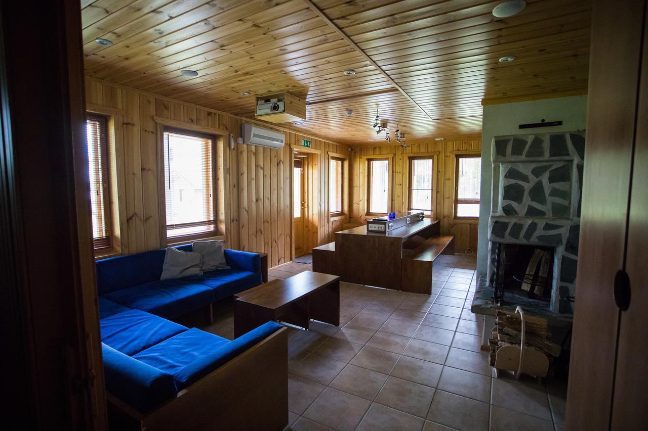 Kuus-Hukkala Hotel Harkala  Екстериор снимка
