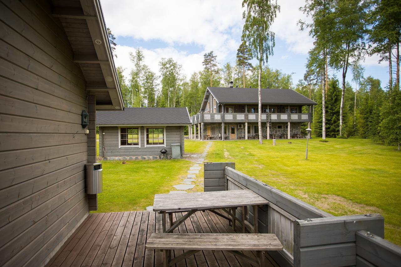 Kuus-Hukkala Hotel Harkala  Екстериор снимка