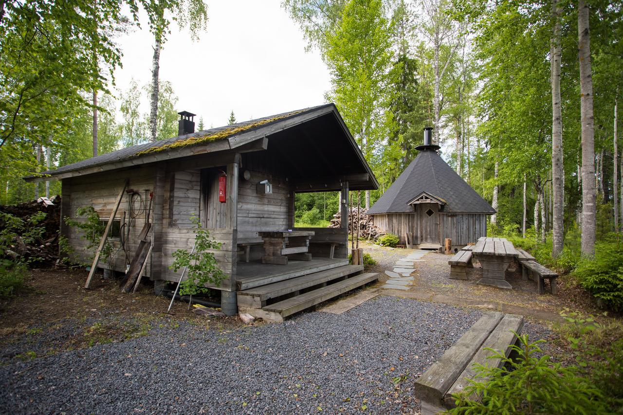 Kuus-Hukkala Hotel Harkala  Екстериор снимка
