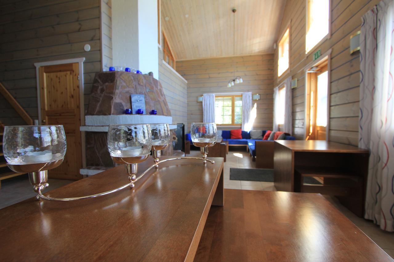 Kuus-Hukkala Hotel Harkala  Екстериор снимка